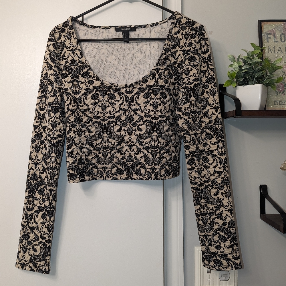 Abstract Floral Long Sleeve Crop Top
